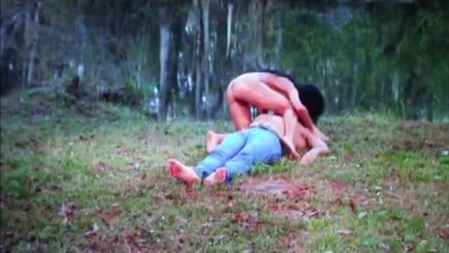 Уличный cmnf: ведьмовской голый танец