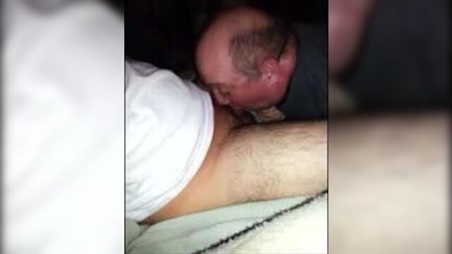 Older men sucking a nice penis