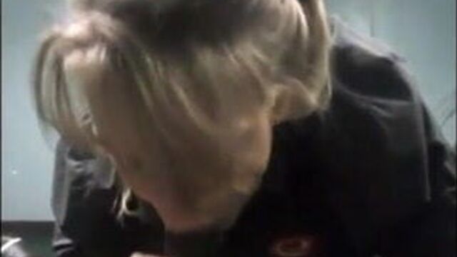 Econolodge girl sucks black cock