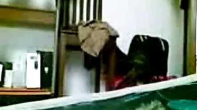 Indonesia- anak sma sepong sampe croot