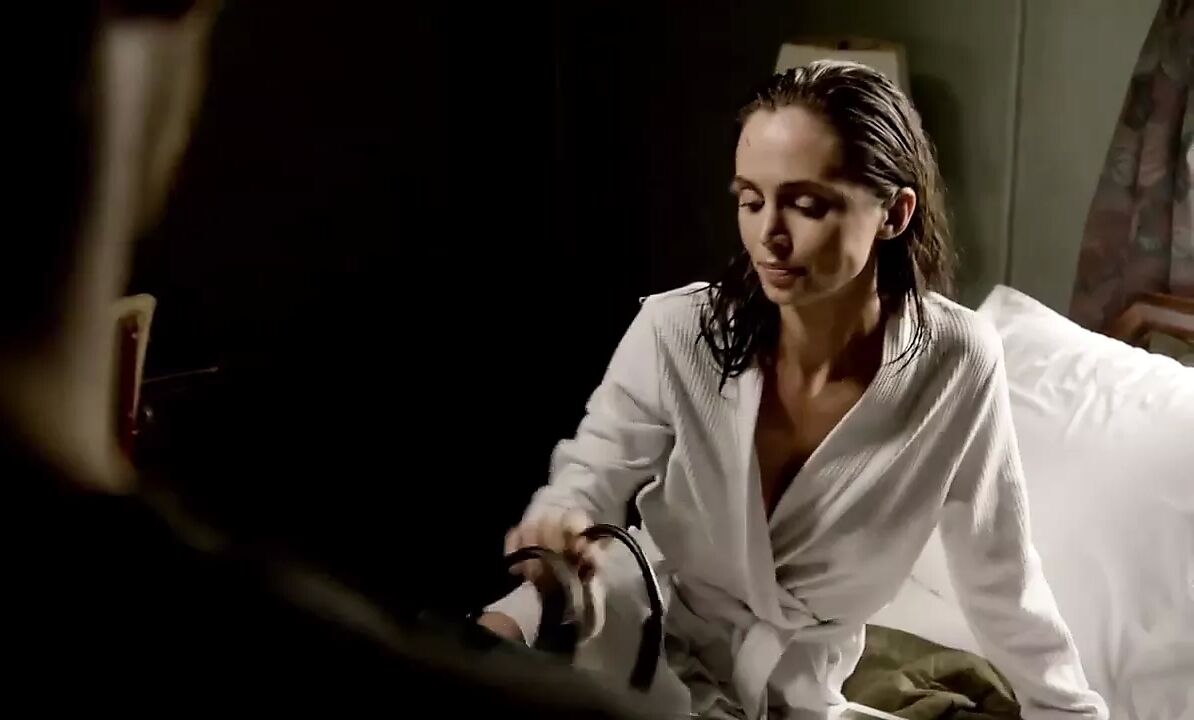 Eliza Dushku Nude Scene In Banshee Series Scandalplanet Com