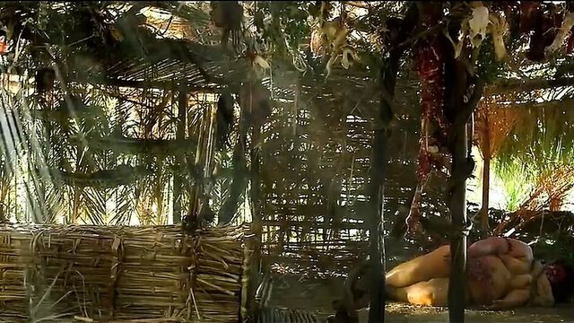 Lorenzo izzo - the green inferno 2015