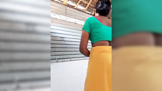 Indian aunty saree remove
