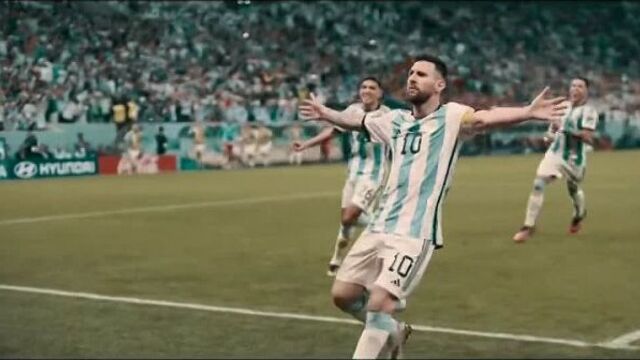 Field par messi aur mbappe studio mein @waynerooney aur main pathaan!