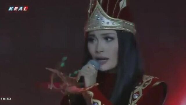 Жанар дугалова-ризамын (туркия 19.12.2015)