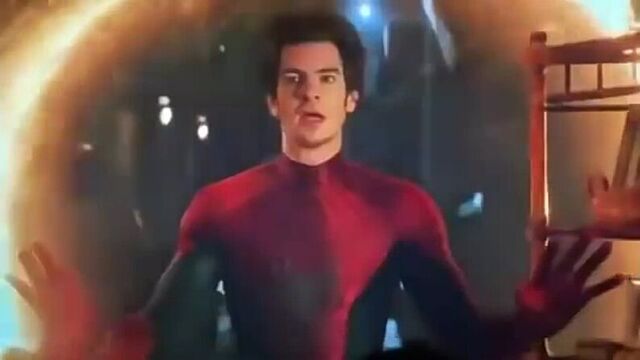 Появление эндрю гарфилда - человек паук нет пути домой