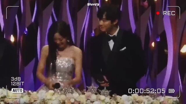 Ан хё соп и ким се джон на sbs drama awards 2022