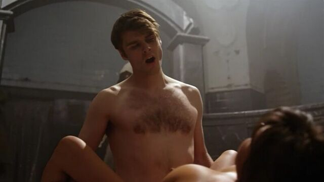 №21 откровенный секс в жутком месте