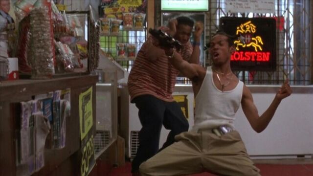 Покупай и поторапливайся! - фрагмент фильма не грози южному централу, попивая сок у себя в квартале