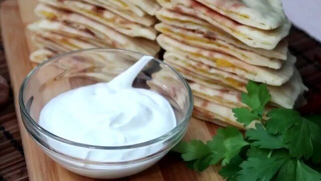 Хингалш чеченские лепешки с тыквой