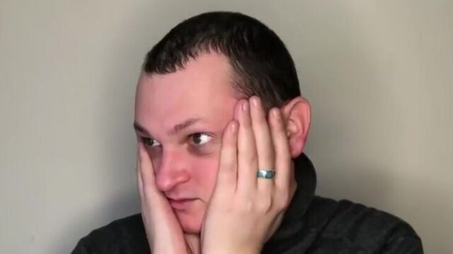 Похититель ароматов - ёбтваю пиздец нахуй. ты чё блять ёбнулась?