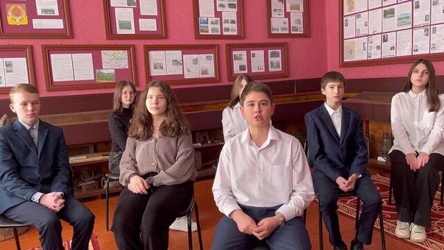 «ленинградский салют» (о.берггольц), читает 8б класс