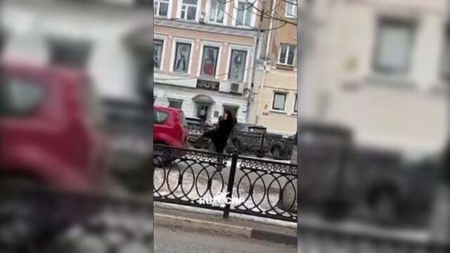 Странная барышня в твери