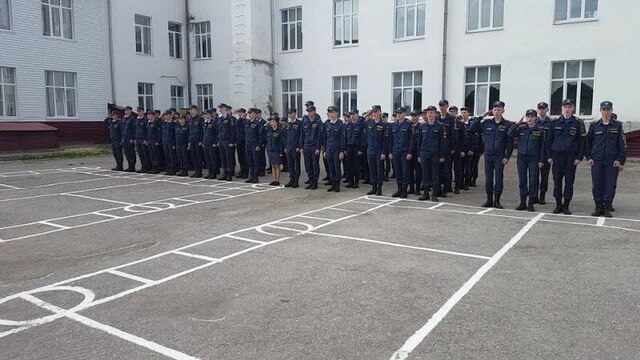 Поем гимн всей страной чэтк