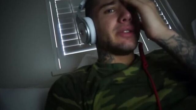 Рома желудь анализирует flexx от jeembo x glebasta spal x killah tveth x isixone [рифмы и панчи]