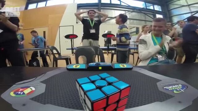 Скоростная сборка кубика рубика