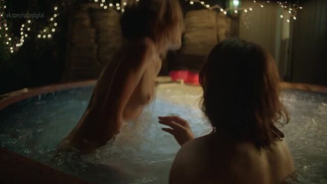 Chloe brooks (cmarada), ari graynor - i'm dying up here s02e01 (2018) / хлоя брукс (кмарада), эри грейнор - умираю со смеху