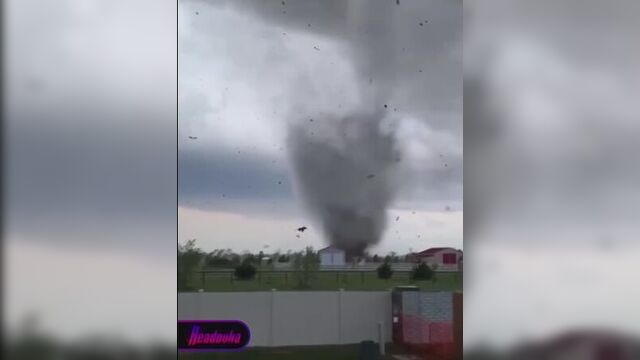 В чувашии чудовищной силы ураган унес более 60 домов