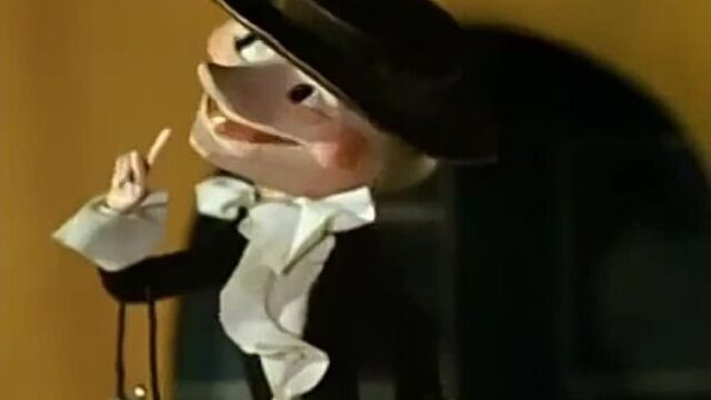 М/ф чебурашка и крокодил гена - песня шапокляк (кто людям помогает, тот тратит время зря)