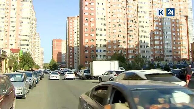 ⚽️ о том, как в жк «панорама» первый раз перед матчем проезд перекрывали.