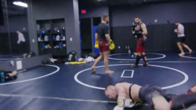 Пётр ян ufc259