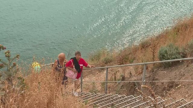 В анапе восстановили лестницу «300 ступеней»