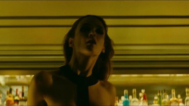 Charlotte le bon nude - iris (fr 2016) hd 1080p watch online / шарлотта ле бон - ирис