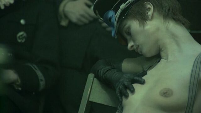 Charlotte rampling nude - il portiere di notte (1974)