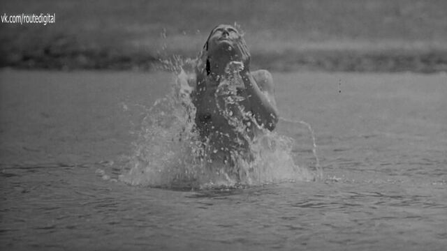 Anne brochet nude - dust (uk-it-de-mk 2001) 1080p web watch online