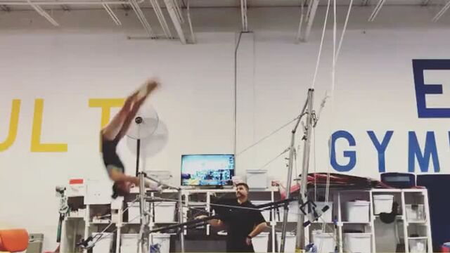 Olivia dunne исполнила элемент bhardwaj