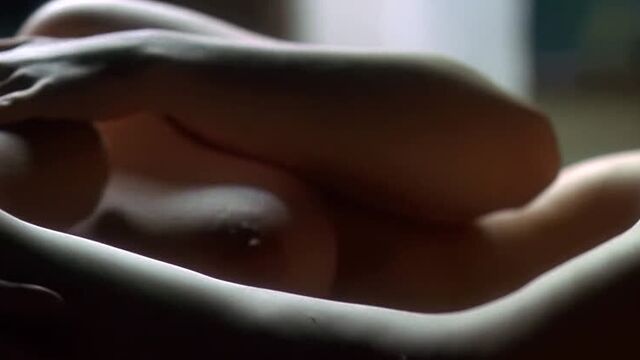 Piper perabo, jessica paré (pare) nude - lost and delirious (2001) hd720p watch / джессика паре, пайпер перабо - вас не догонят